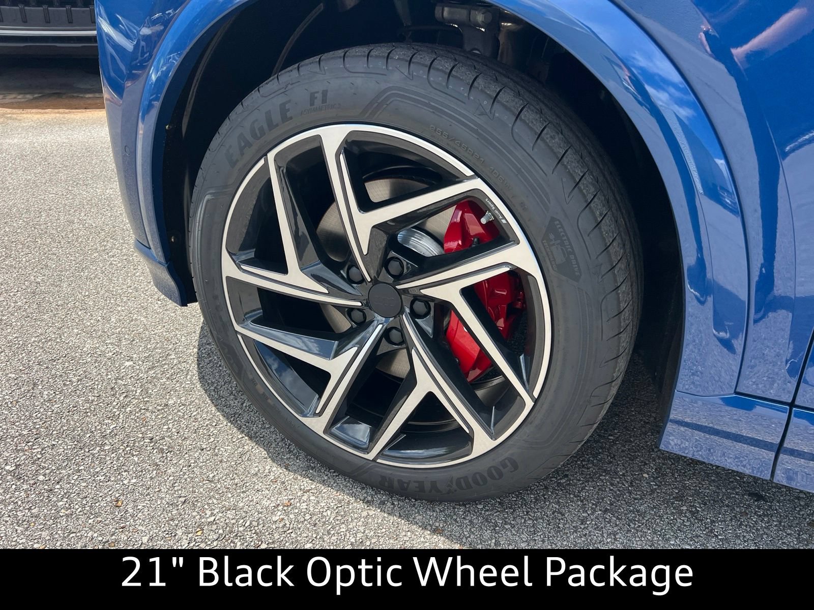 New 2027 Audi SQ6 e-tron Prestige AWD/4WD image 5