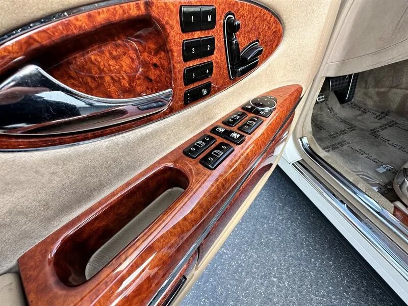 Used 2006 Maybach 57 RWD image 37