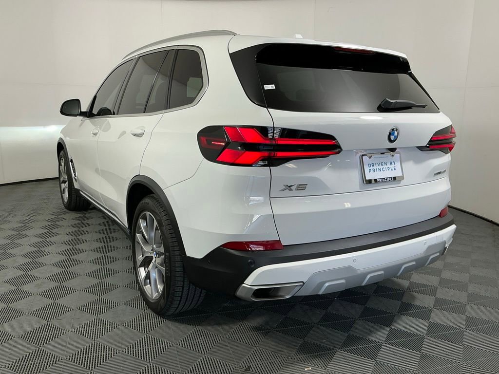 Certified 2024 BMW X5 sDrive40i w/ Premium Package RWD image 6