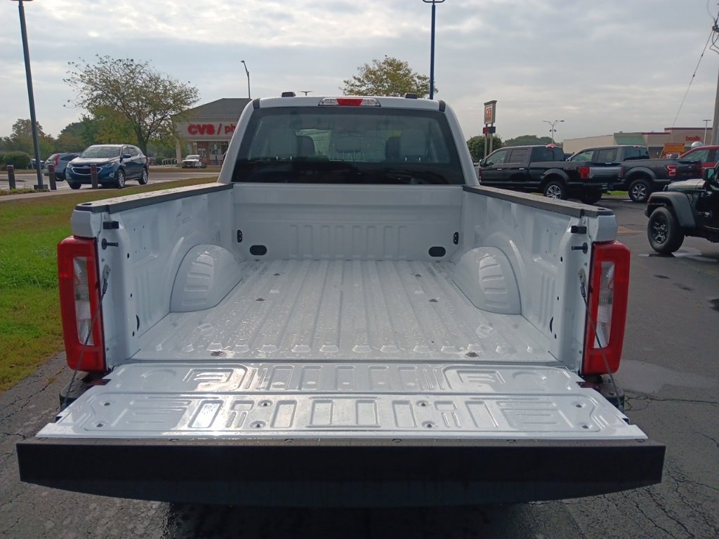 New 2026 Ford F250 XL image 5