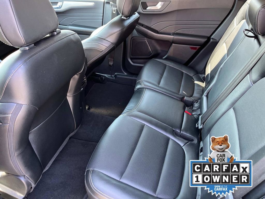 Used 2022 Ford Escape SEL w/ Technology Package image 17