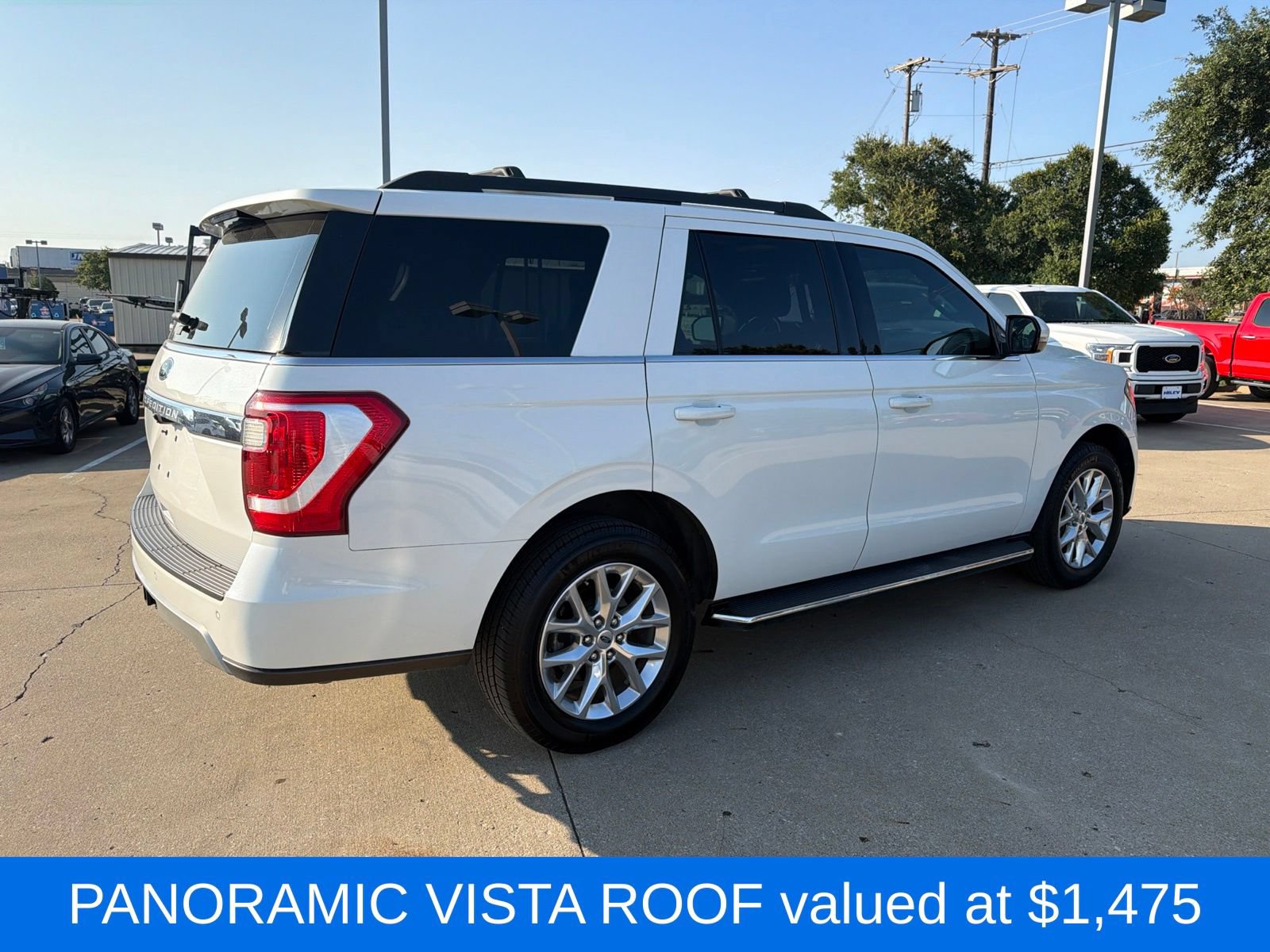 Used 2020 Ford Expedition XLT w/ Equipment Group 202A RWD image 4