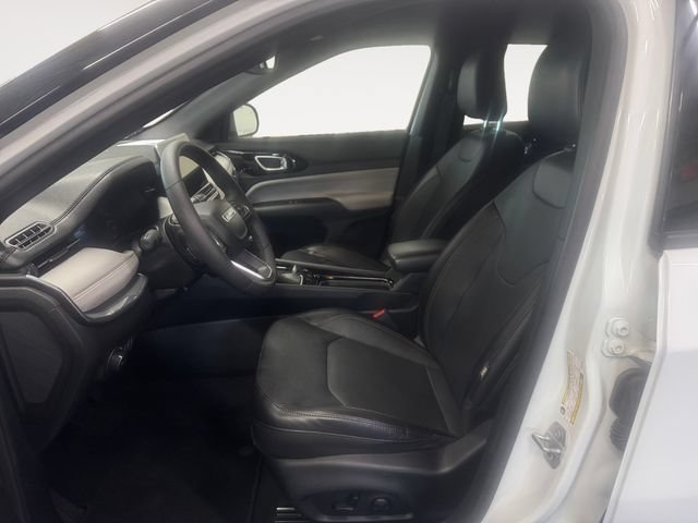 Used 2023 Jeep Compass Limited AWD/4WD image 8