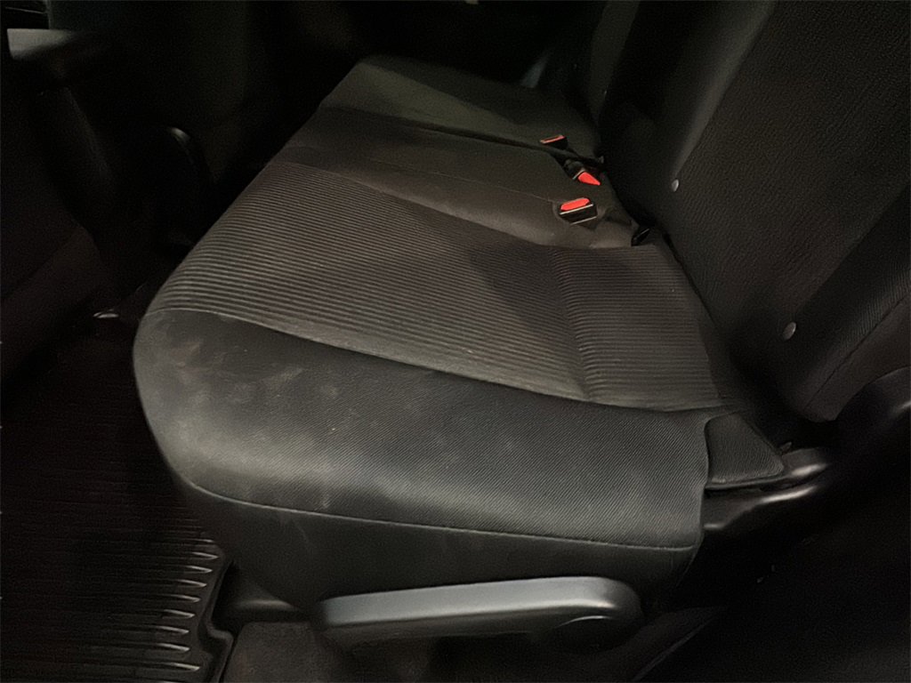 Used 2017 Toyota RAV4 LE image 11