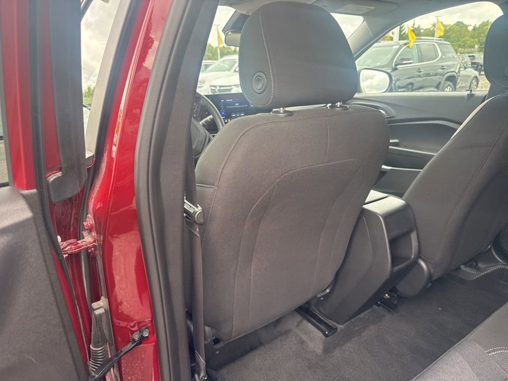 Used 2025 Chevrolet Trax LS image 22