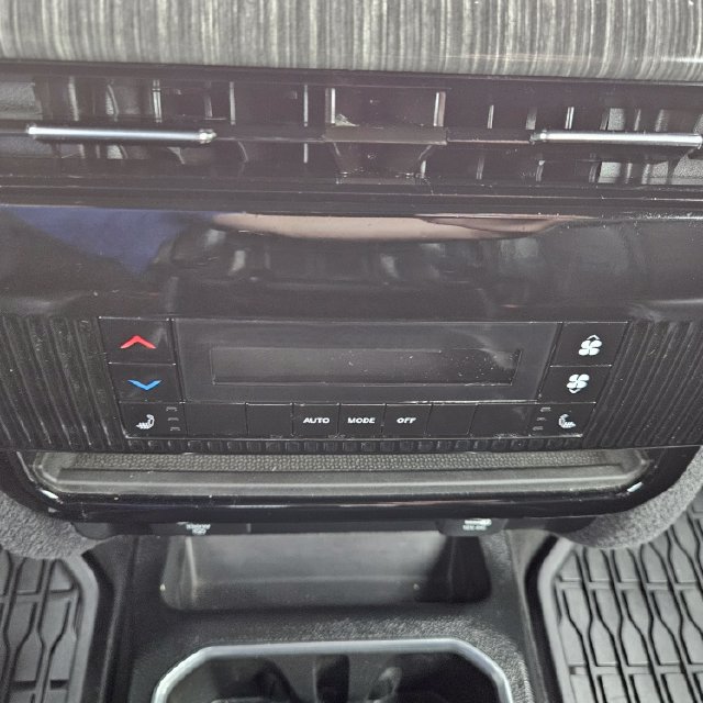 Used 2024 Jeep Wagoneer Series II AWD/4WD image 23