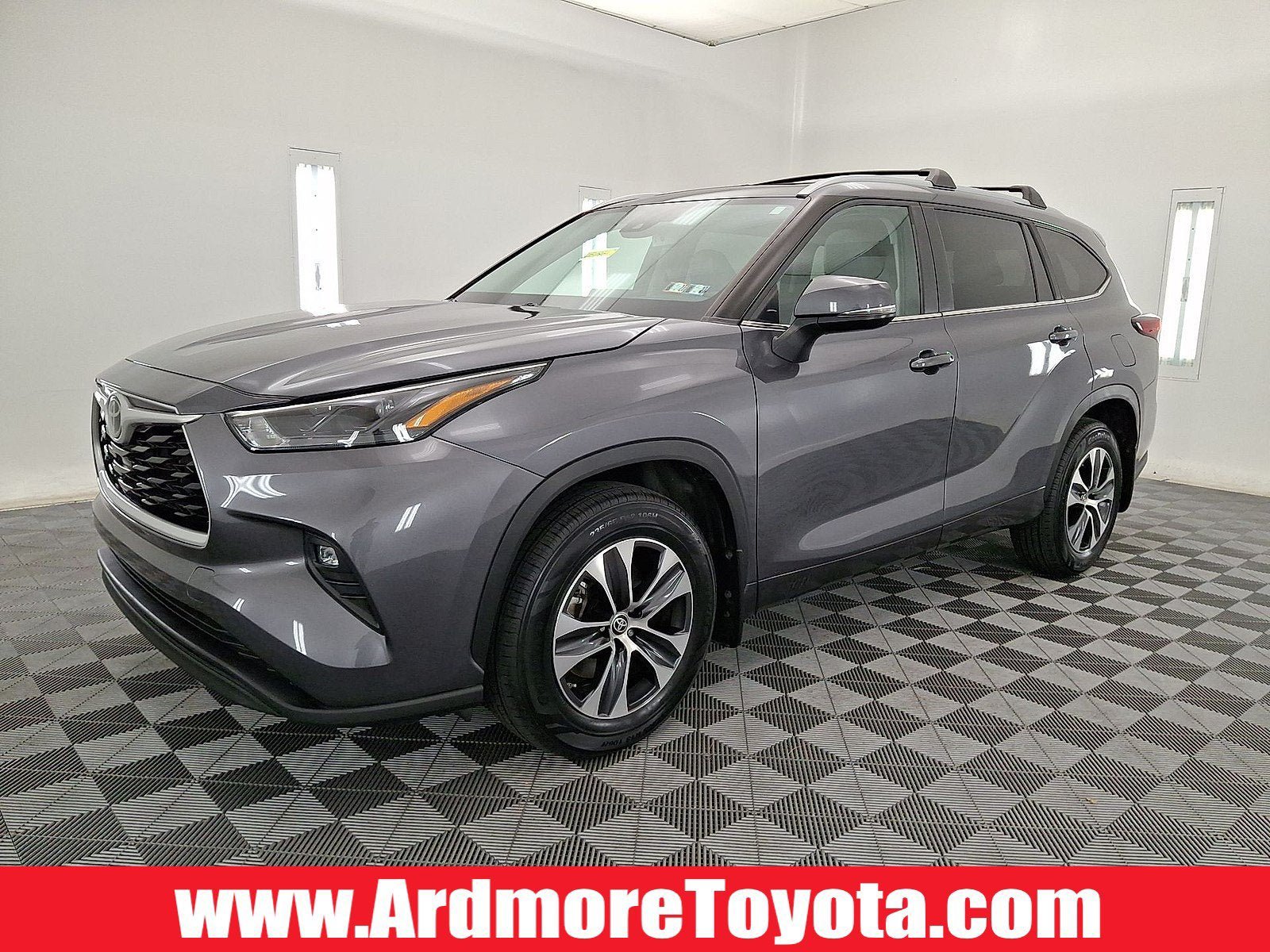 Used 2023 Toyota Highlander XLE