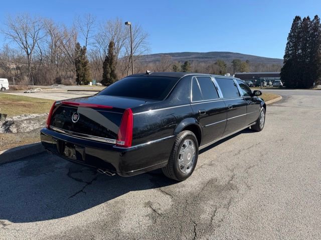Used 2011 Cadillac DTS Limousine image 5