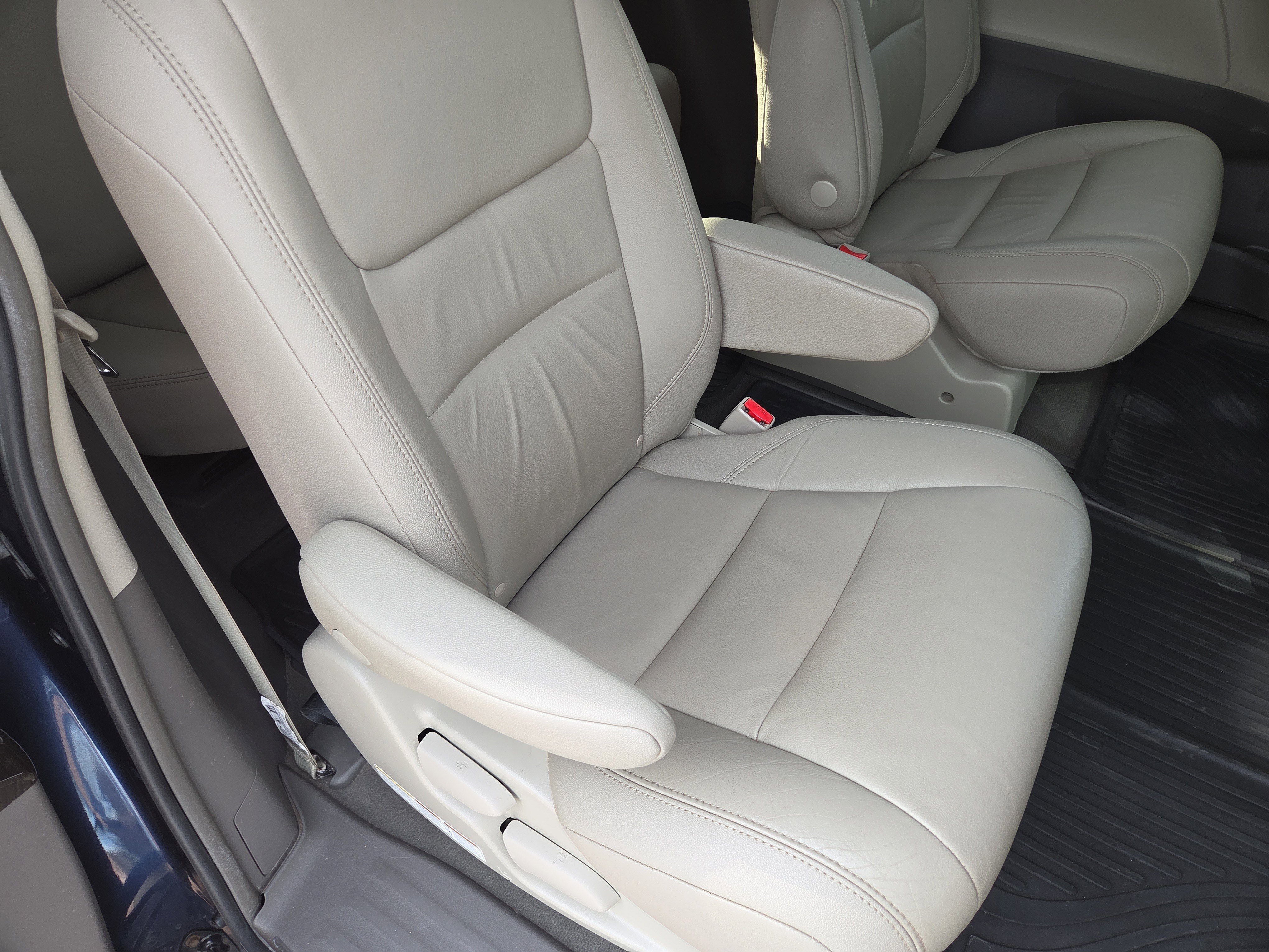 Certified 2019 Toyota Sienna XLE image 20