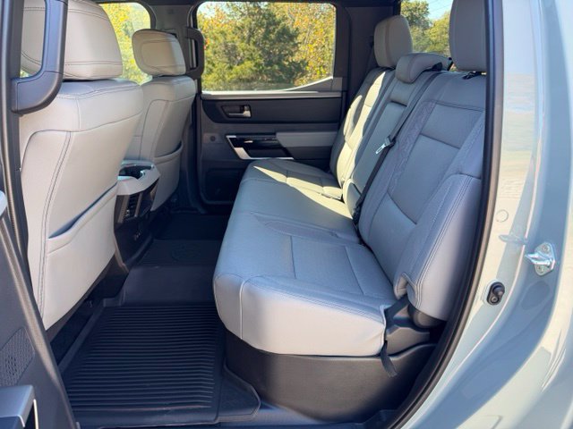 Used 2025 Toyota Tundra Limited AWD/4WD image 23