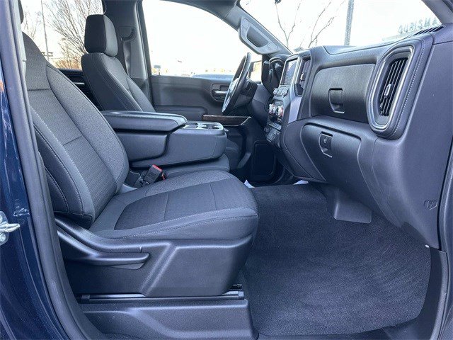 Used 2020 GMC Sierra 1500 Elevation w/ Elevation Value Package image 11