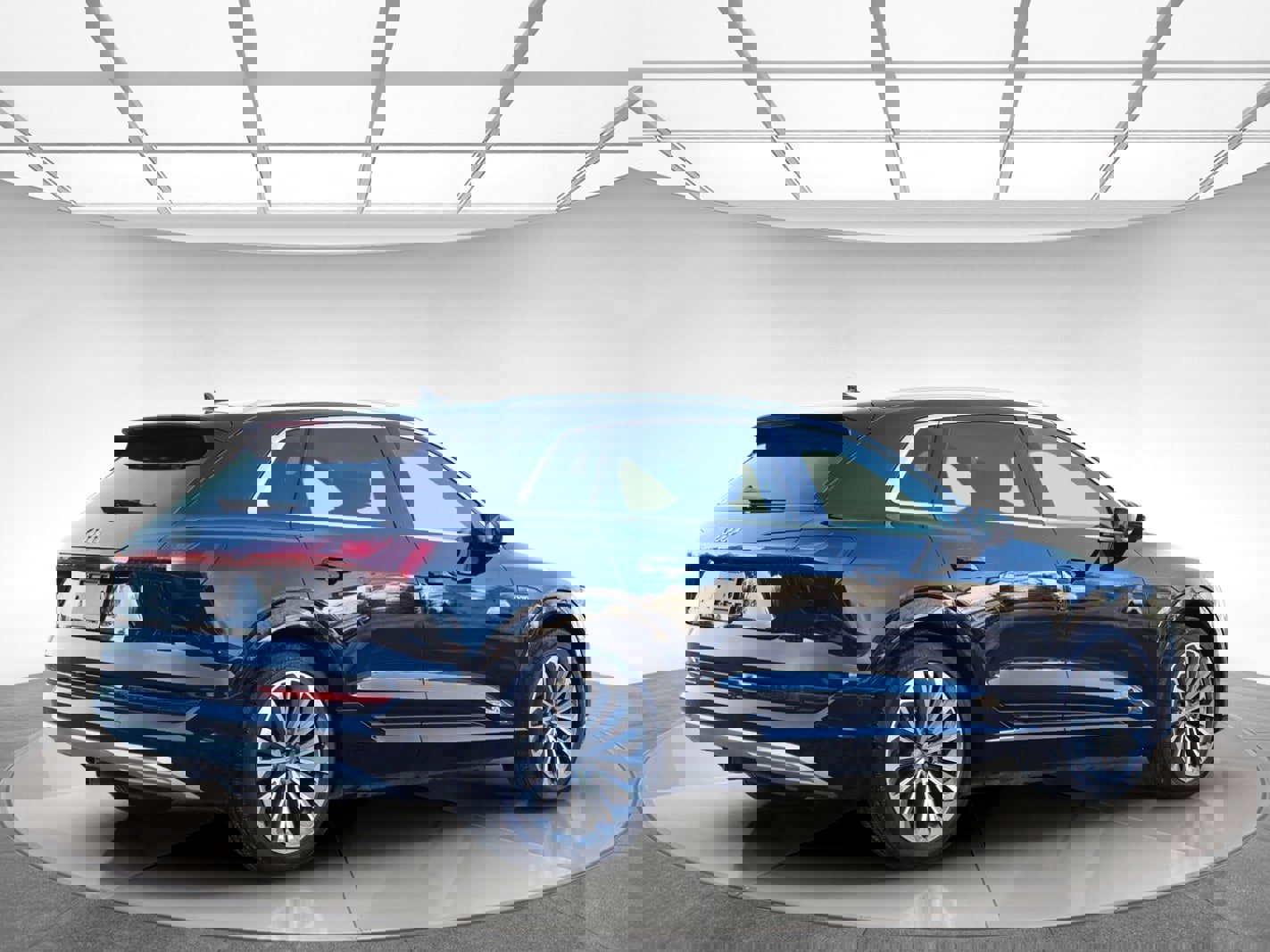 Used 2019 Audi e-tron Prestige w/ Prestige Package image 8