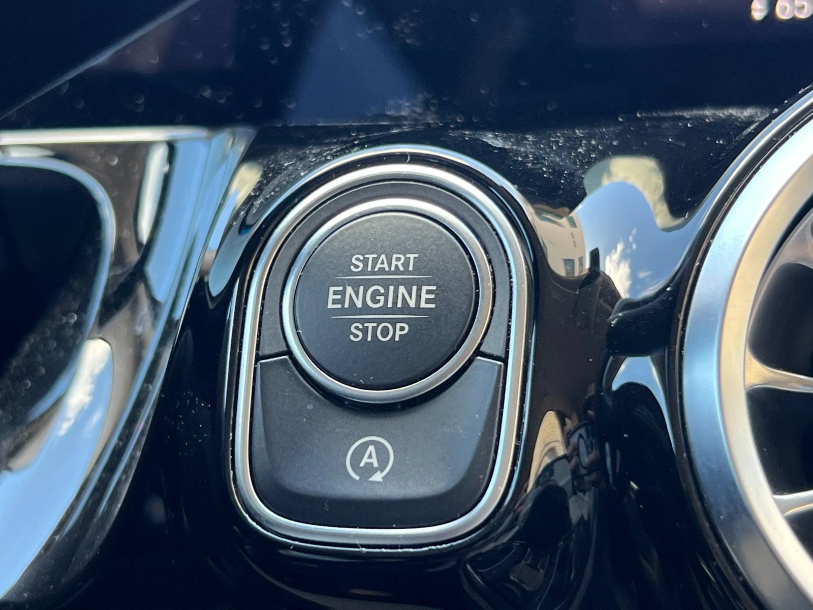 Used 2023 Mercedes-Benz GLA 250 4MATIC image 21