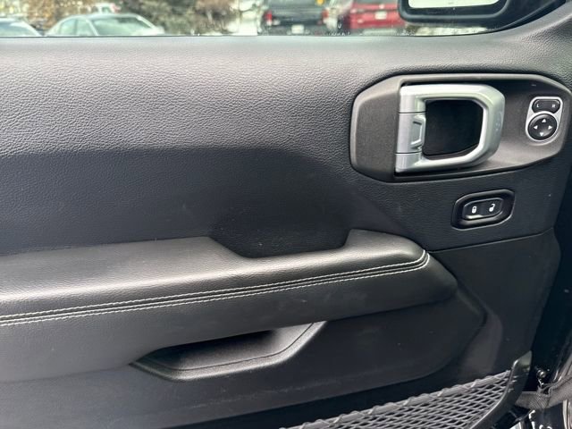 Used 2019 Jeep Wrangler Unlimited Sahara image 9