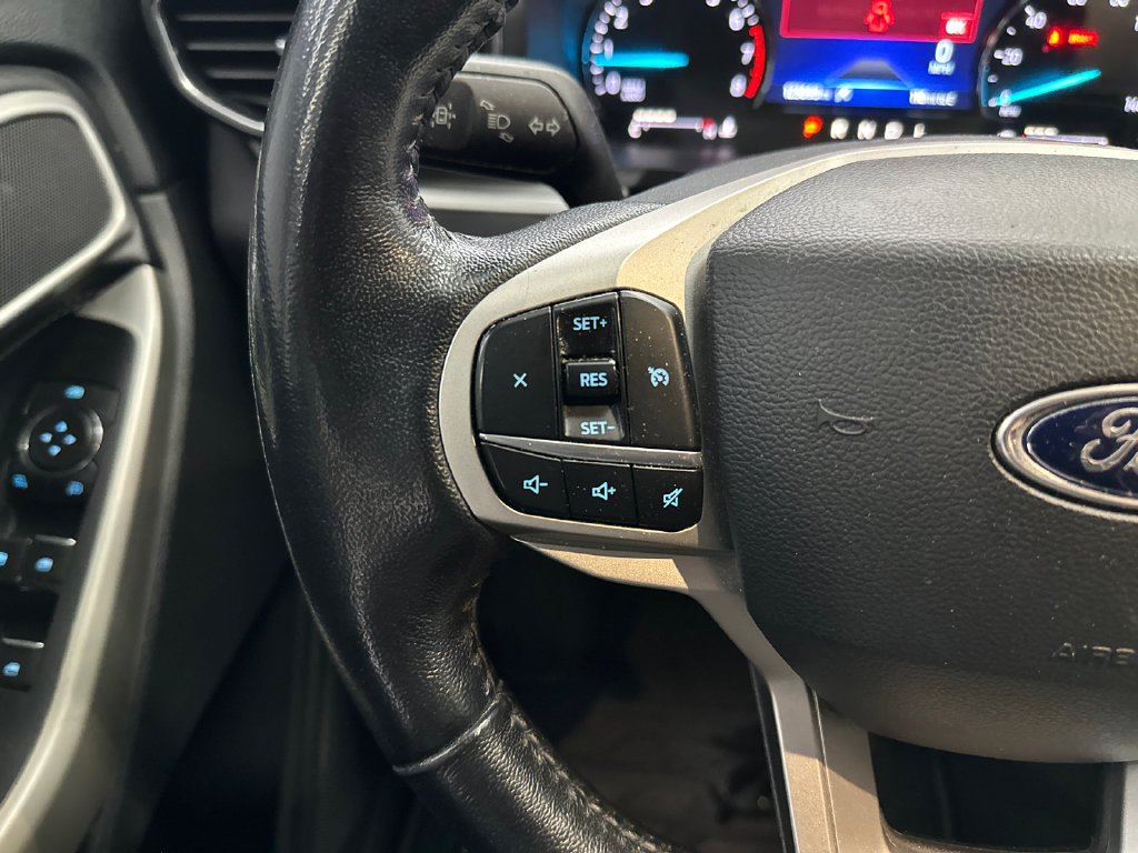 Used 2022 Ford Explorer XLT w/ Equipment Group 202A RWD image 25
