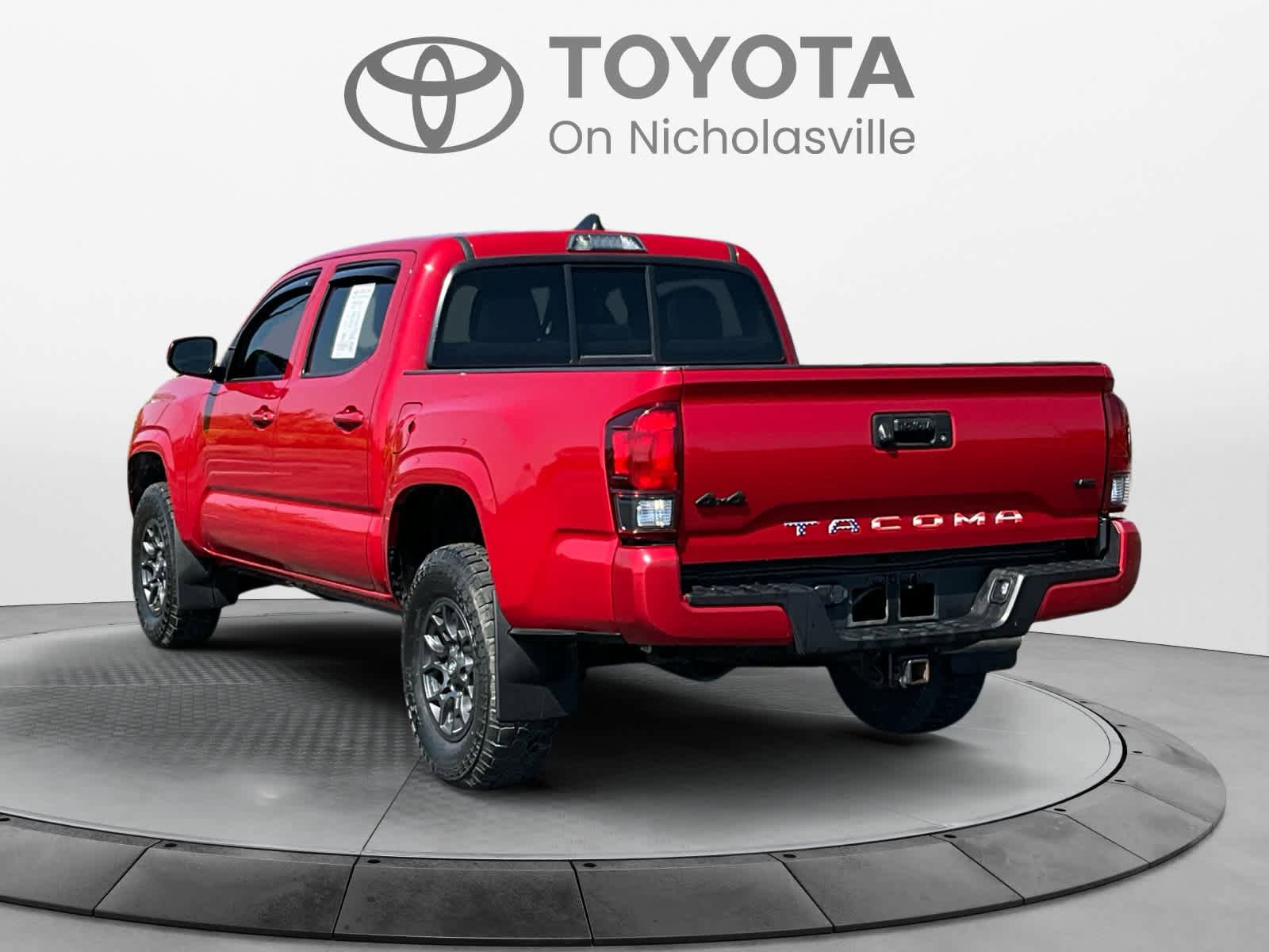 Used 2023 Toyota Tacoma SR AWD/4WD image 3