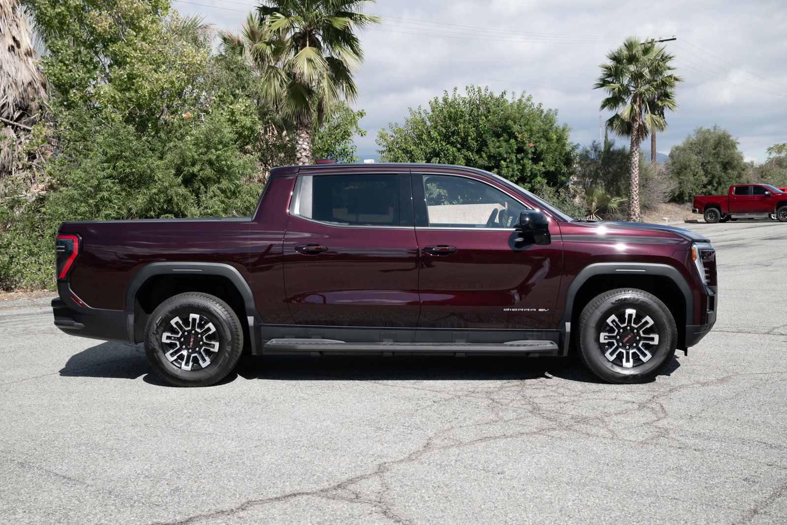 New 2026 GMC Sierra EV Elevation image 3