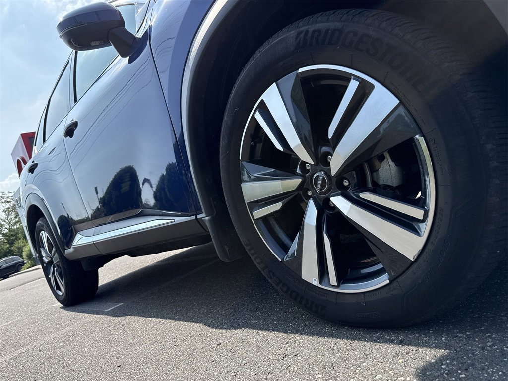 Certified 2023 Nissan Rogue SL w/ SL Premium Package image 8