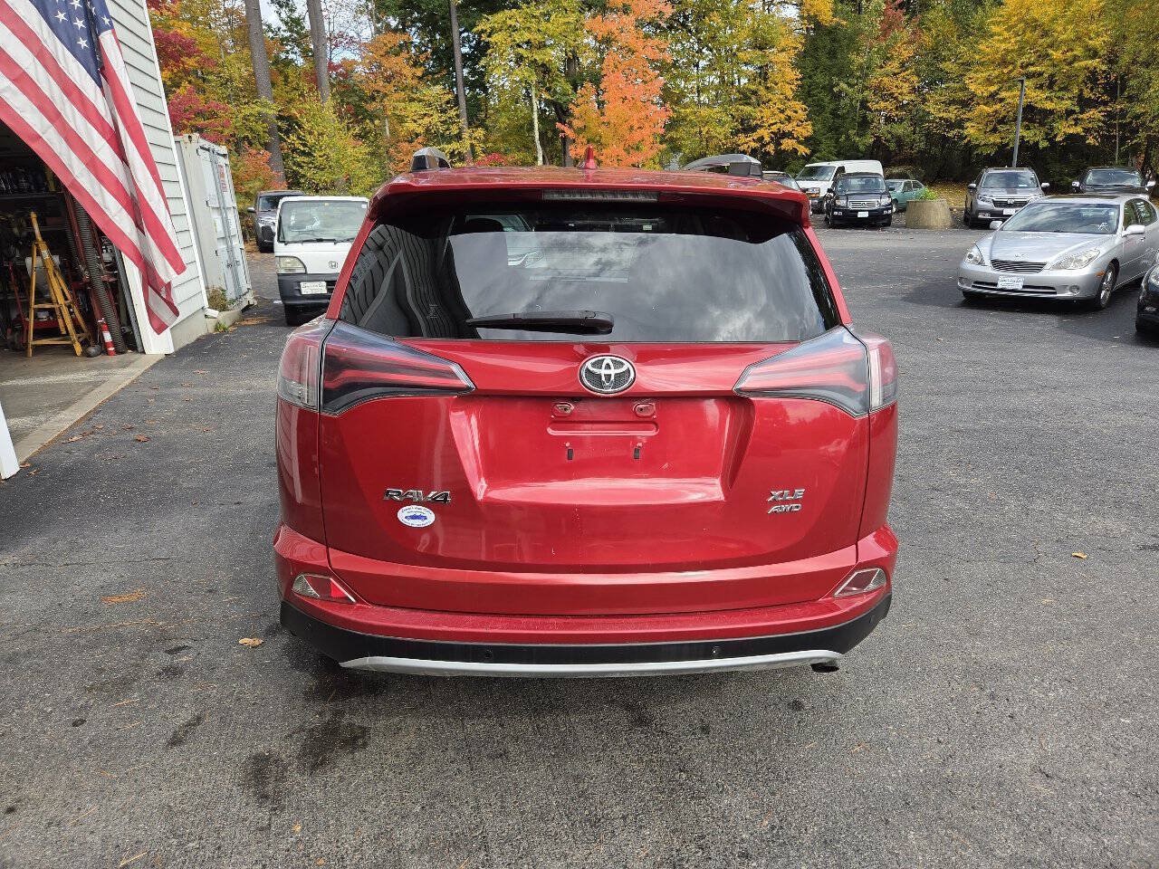 Used 2016 Toyota RAV4 XLE w/ Convenience Package AWD/4WD image 6