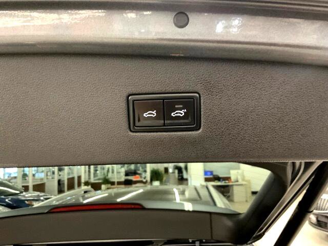 Used 2019 Volkswagen Tiguan SEL Premium image 37