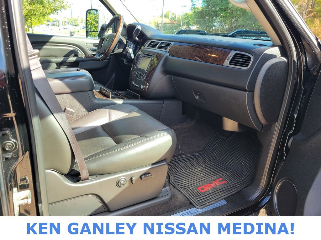 Used 2013 GMC Sierra 3500 Denali image 25