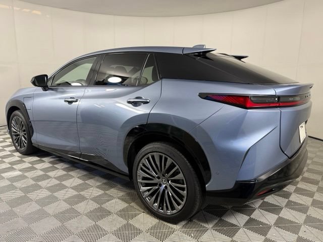 Certified 2023 Lexus RZ 450e Premium w/ Accessory Package (2T) AWD/4WD image 4