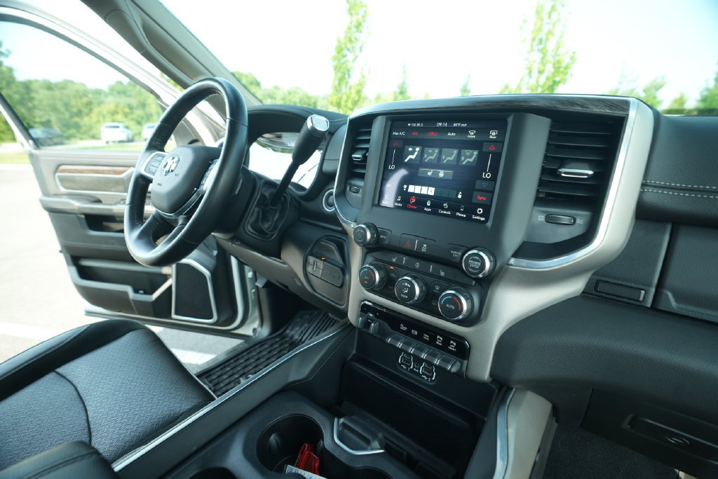 Used 2021 RAM 3500 Laramie w/ Cold Weather Group AWD/4WD image 38