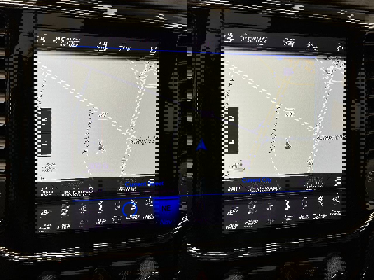 Used 2021 Jeep Grand Cherokee SRT image 5