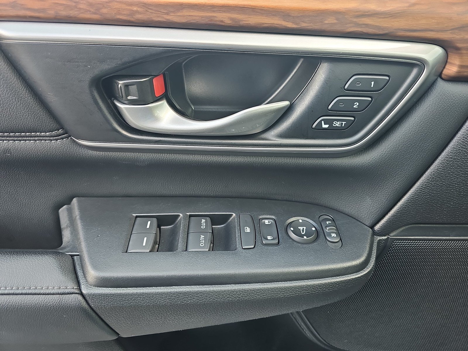 Used 2022 Honda CR-V Touring image 24