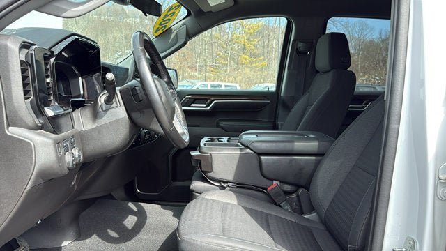 Used 2022 Chevrolet Silverado 1500 RST AWD/4WD image 13