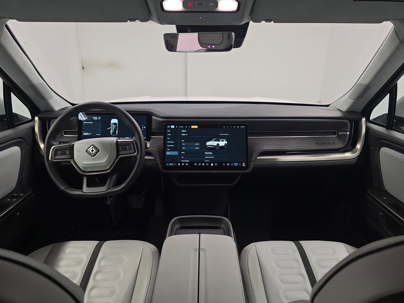 Used 2025 Rivian R1S Adventure AWD/4WD image 27
