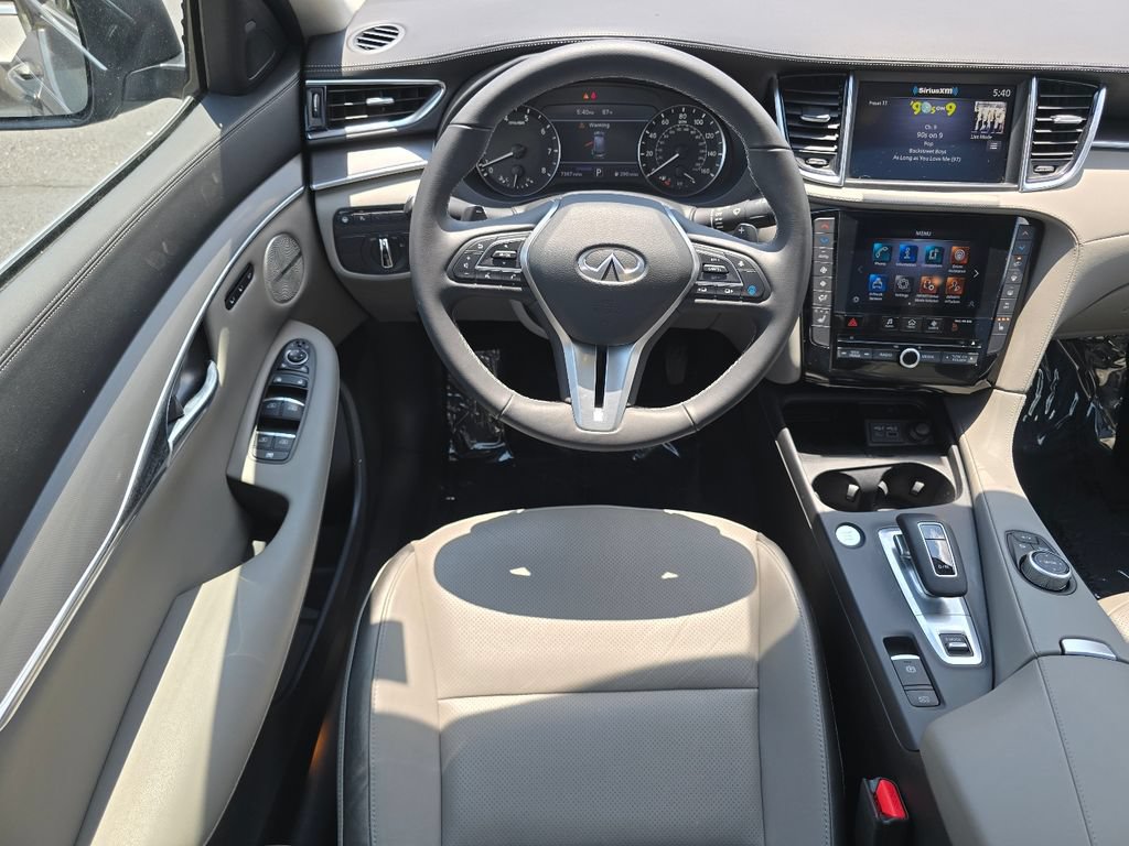 Used 2025 INFINITI QX50 Luxe AWD/4WD image 36
