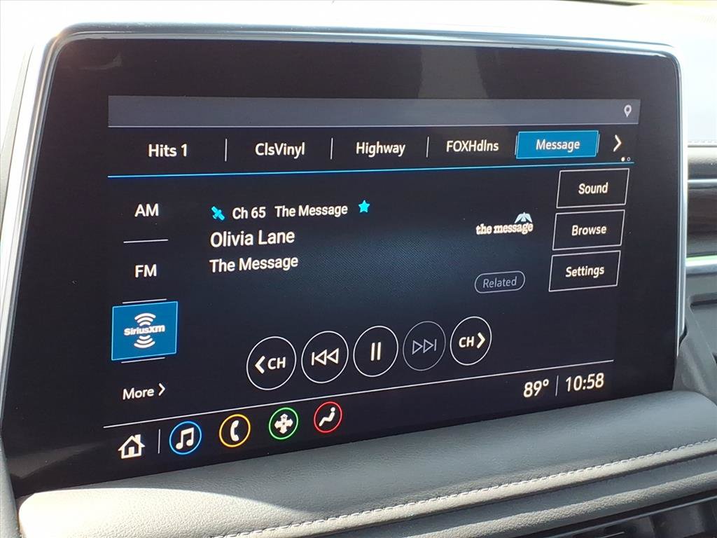 Used 2021 Chevrolet Tahoe Z71 w/ Luxury Package AWD/4WD image 9