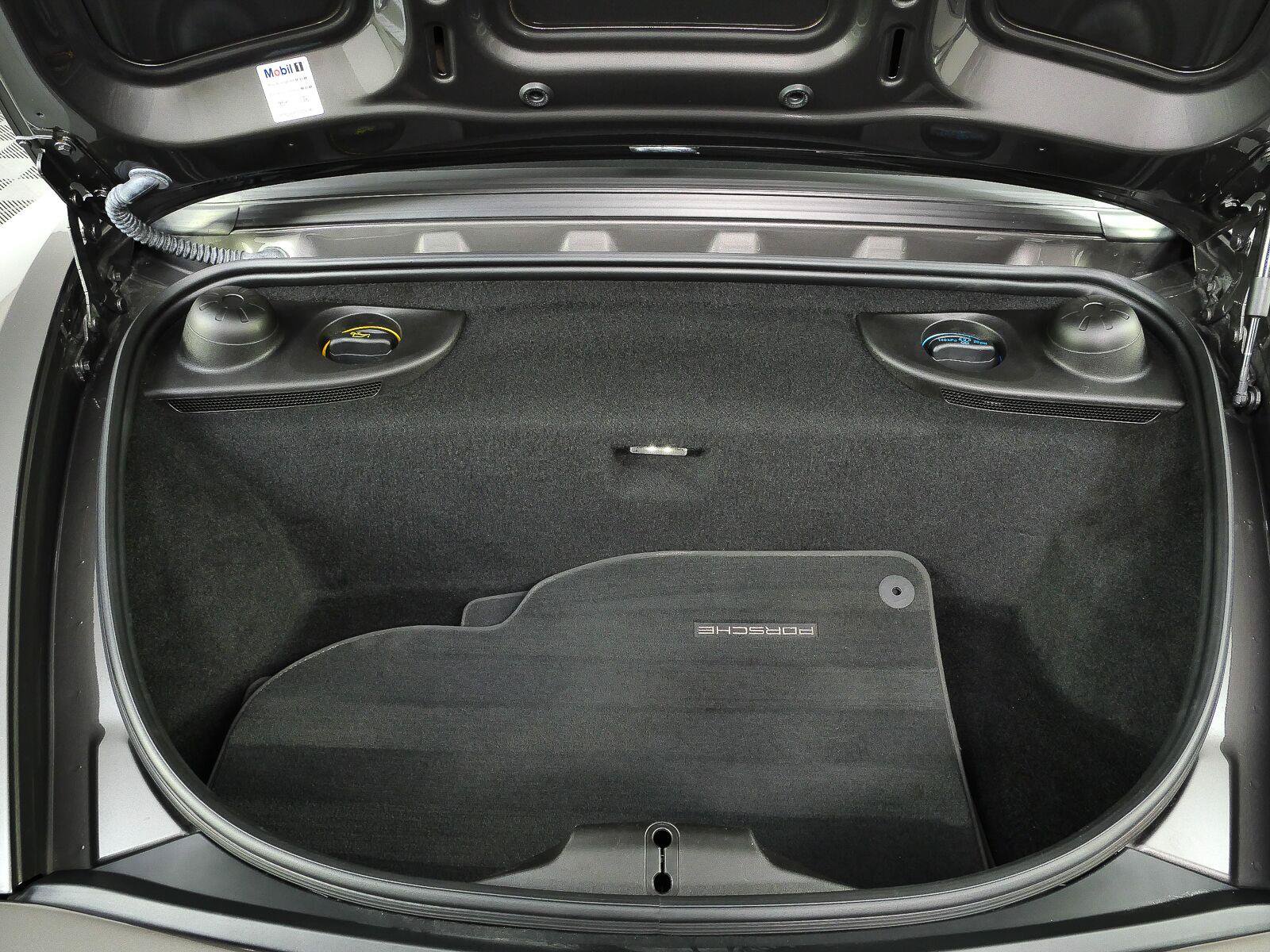 Certified 2017 Porsche 718 Boxster S RWD image 23