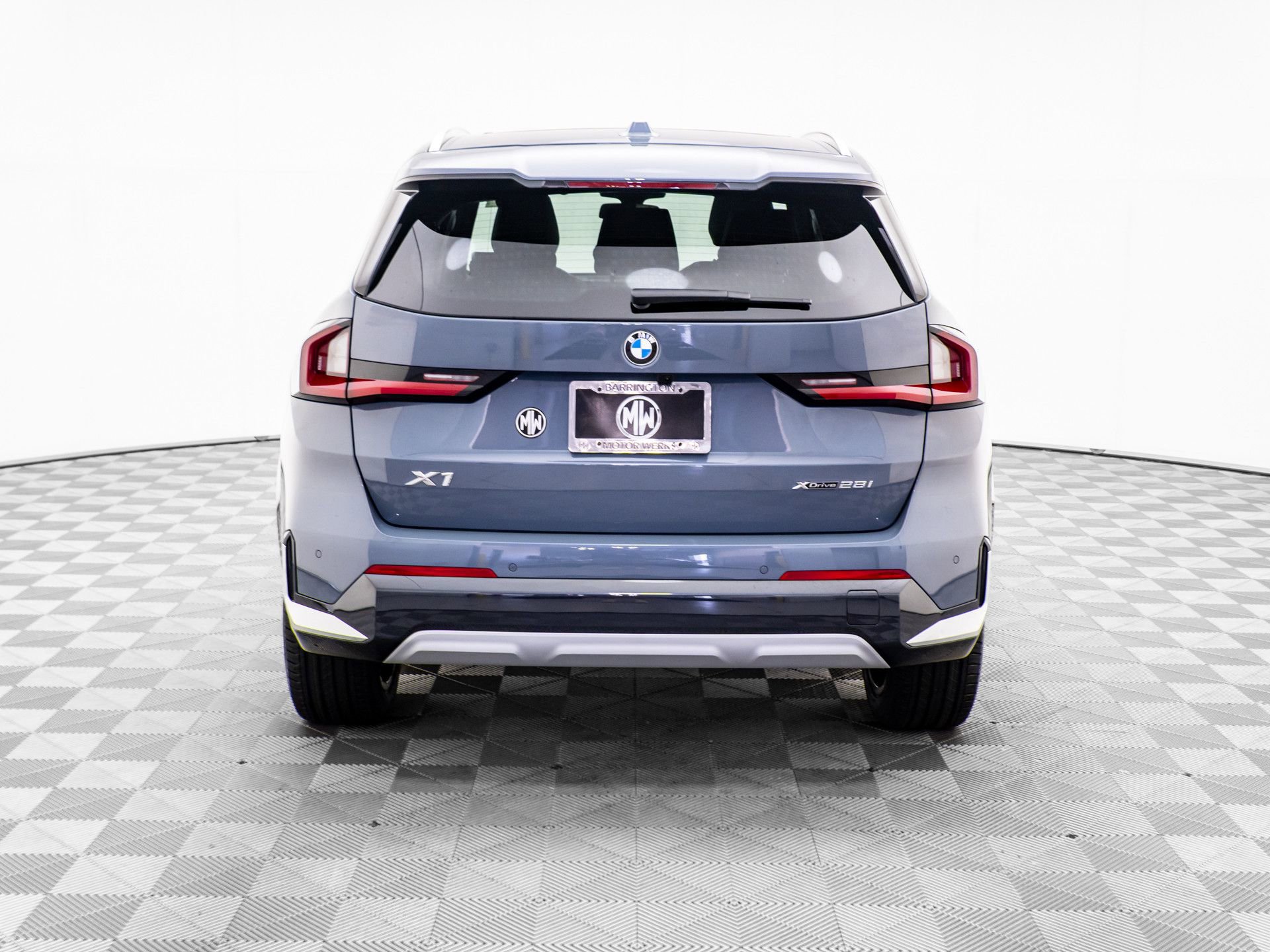 Used 2025 BMW X1 xDrive28i w/ Technology Package image 5