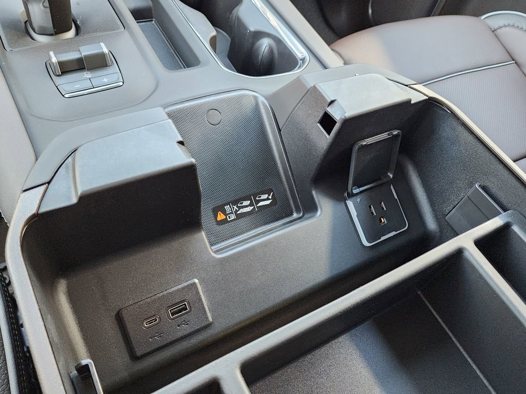 New 2026 GMC Sierra 1500 Denali w/ Denali Reserve Package image 33