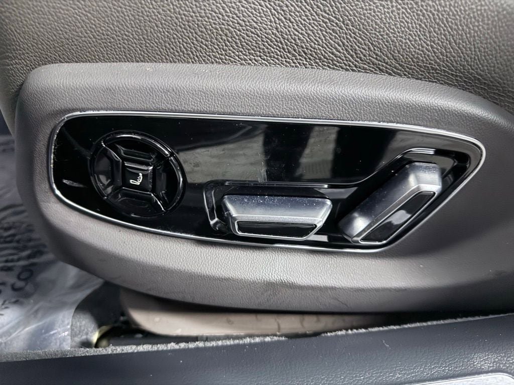 Used 2019 Audi A8 L 3.0T w/ Executive Package AWD/4WD image 20