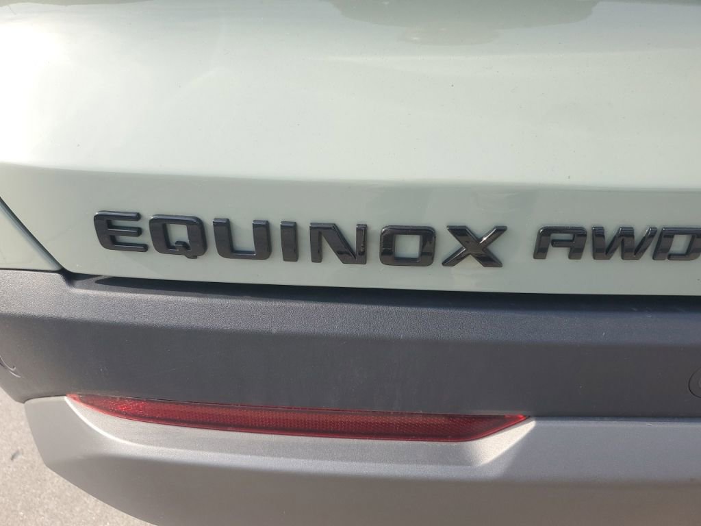 Used 2025 Chevrolet Equinox LT w/ Midnight Edition AWD/4WD image 6