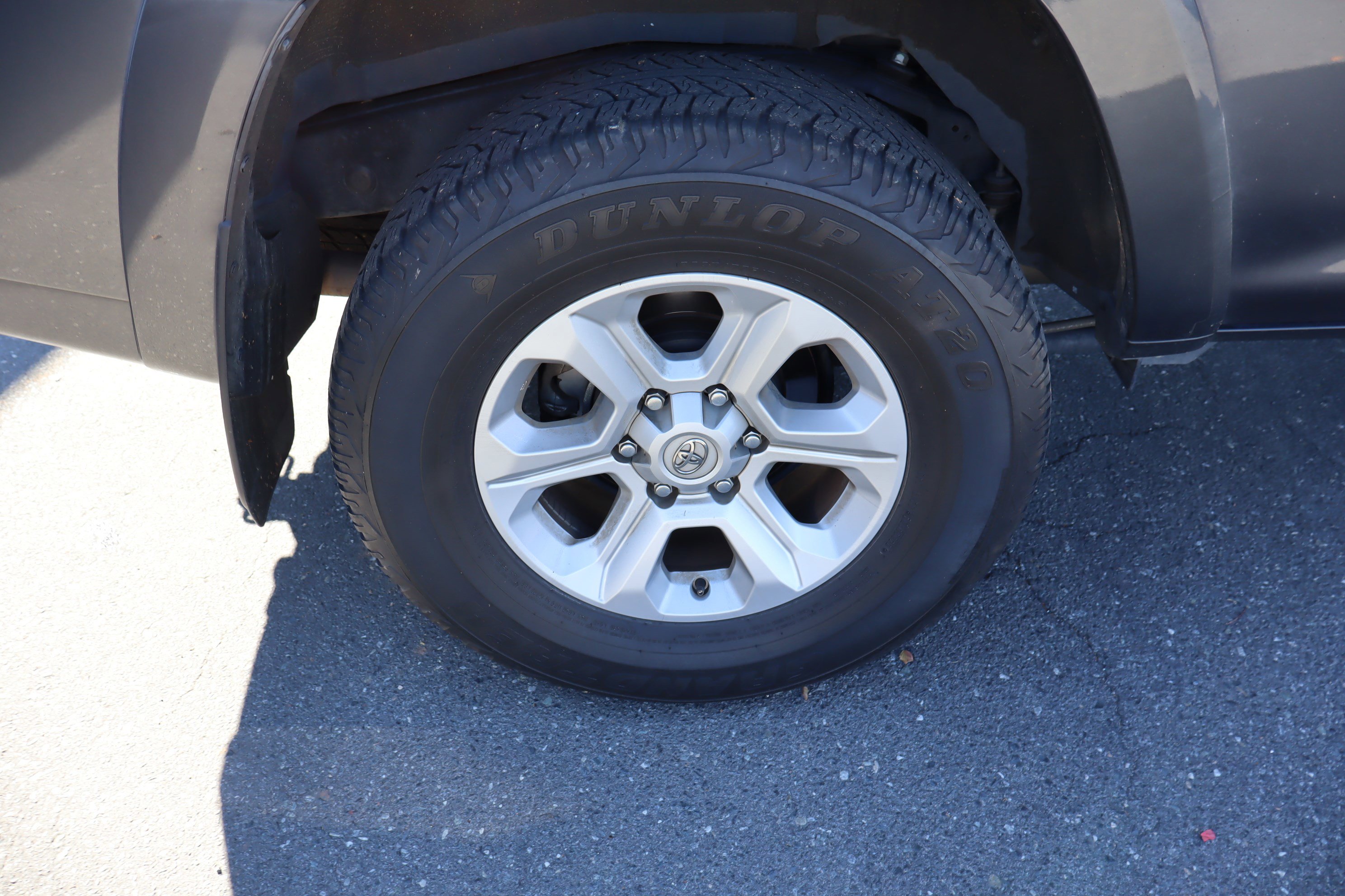 Used 2022 Toyota 4Runner SR5 Premium image 40