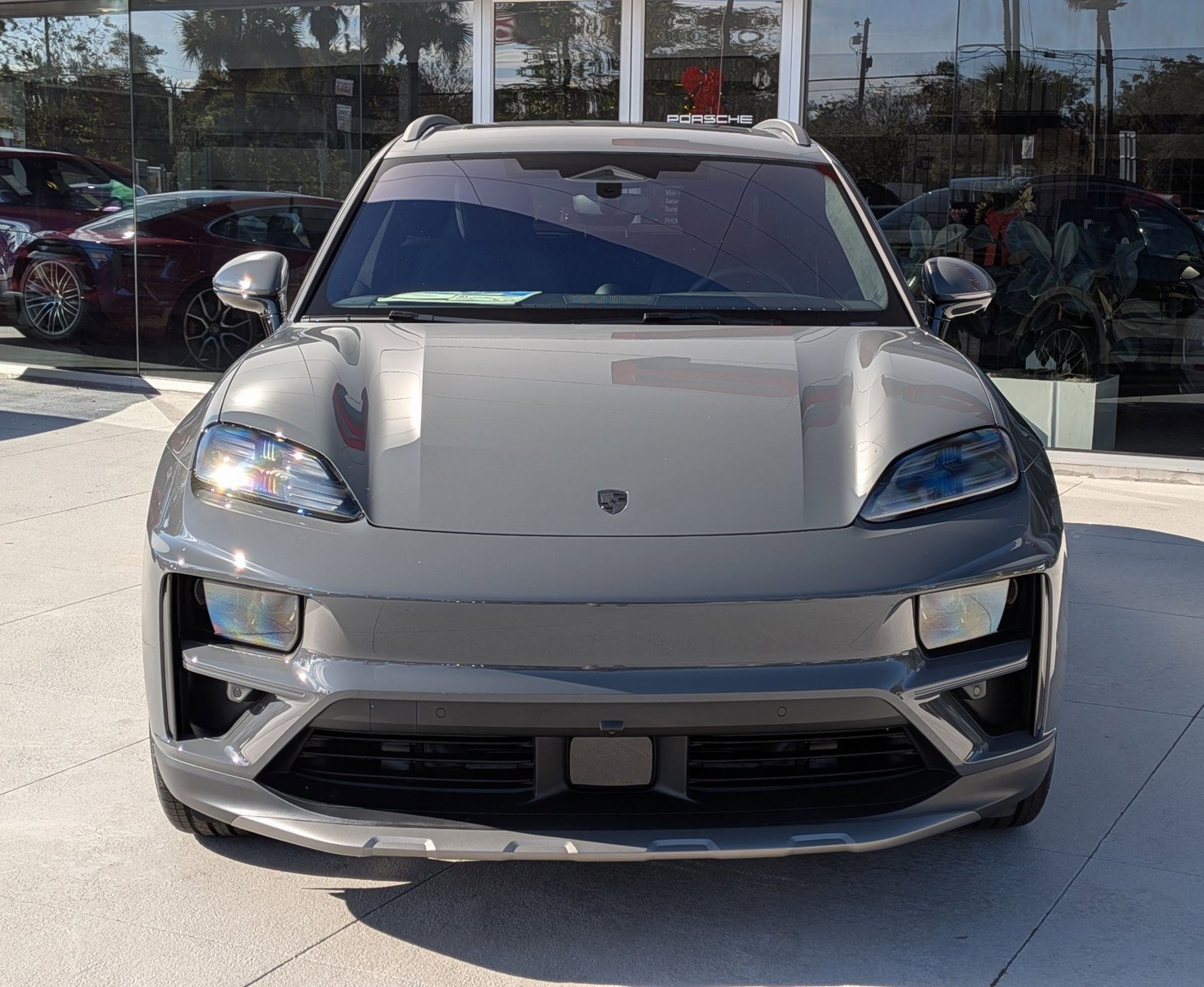 New 2025 Porsche Macan Turbo Electric image 6