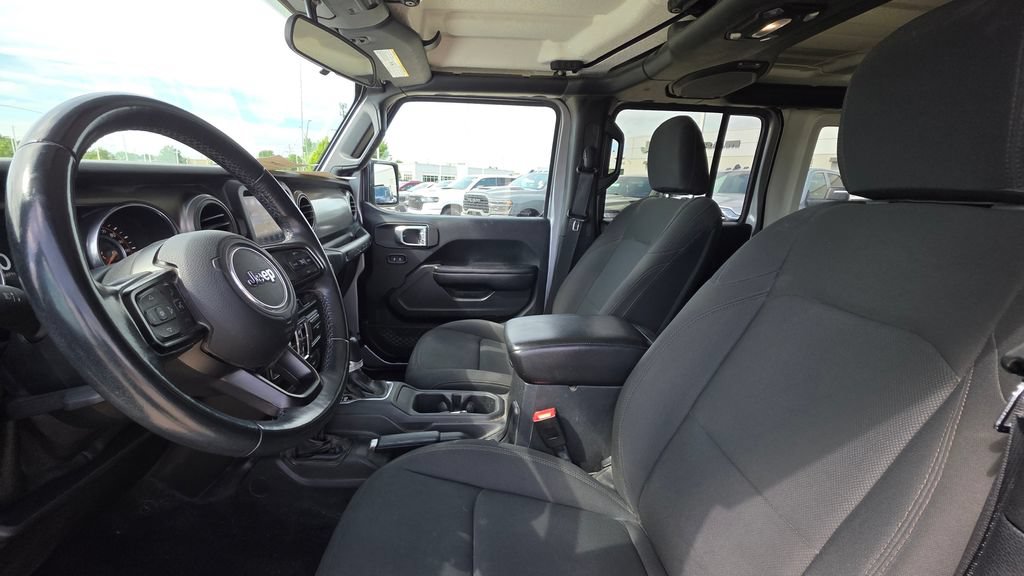 Used 2018 Jeep Wrangler Unlimited Sport S AWD/4WD image 11