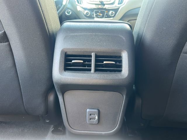 Used 2020 Chevrolet Equinox LS image 31