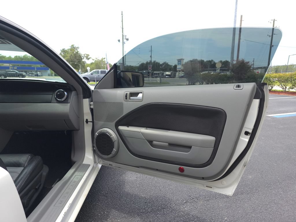 Used 2008 Ford Mustang GT Premium RWD image 11