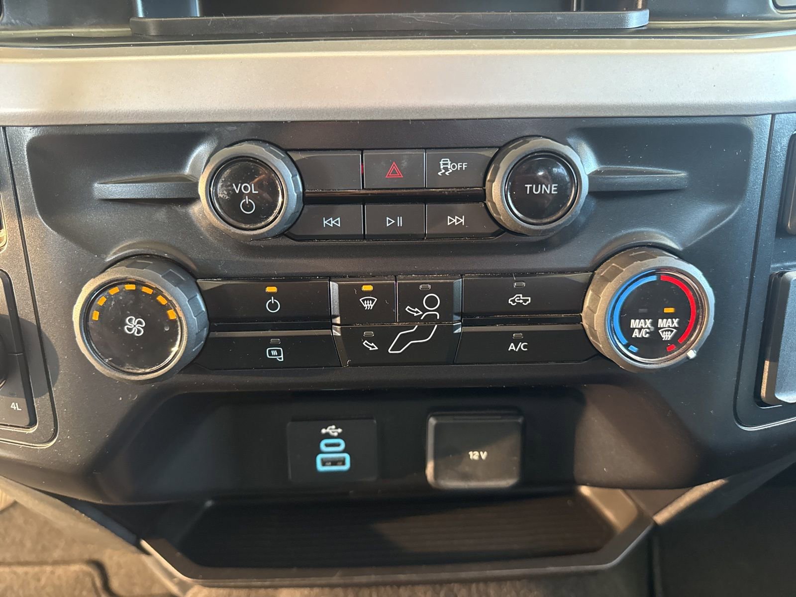 Used 2025 Ford F250 XLT image 29