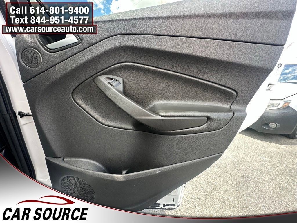 Used 2016 Ford Escape Titanium w/ Equipment Group 301A AWD/4WD image 21