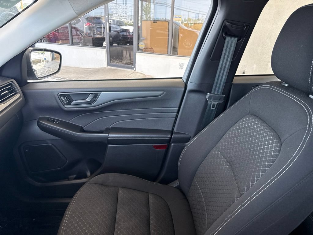 Used 2023 Ford Escape Active AWD/4WD image 24