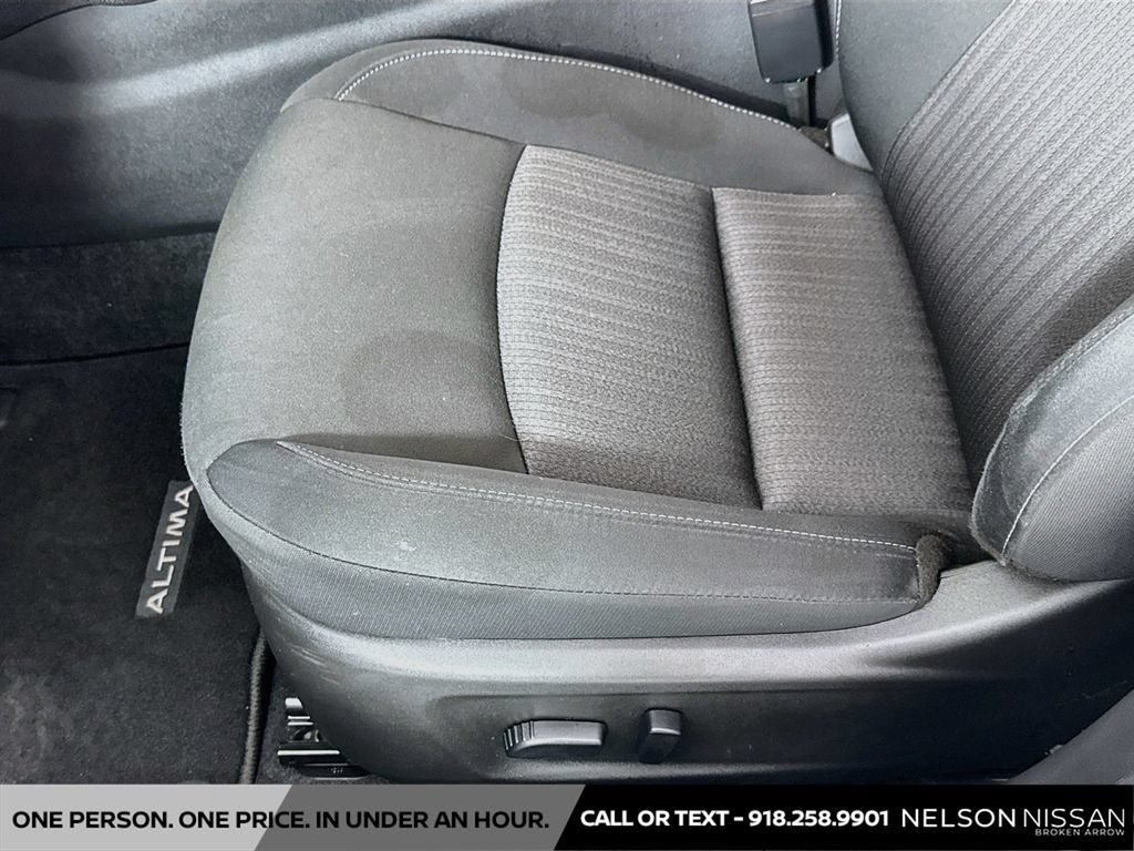 Certified 2025 Nissan Altima 2.5 SV AWD/4WD image 18