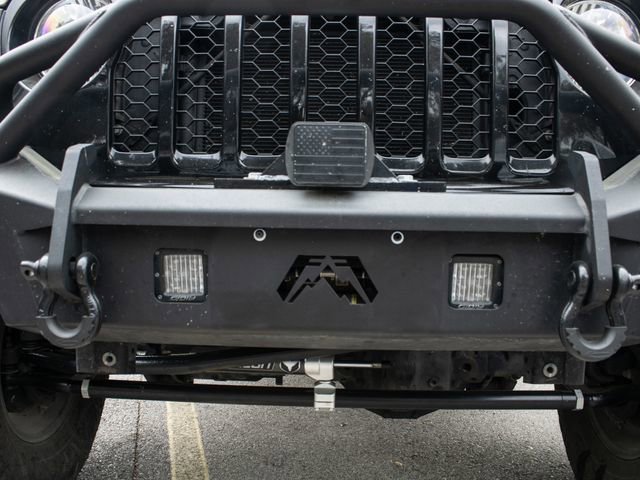 Used 2021 Jeep Gladiator Willys image 10