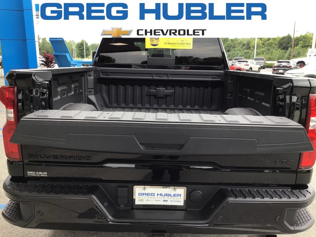 Used 2024 Chevrolet Silverado 2500 LTZ w/ LTZ Plus Package AWD/4WD image 42