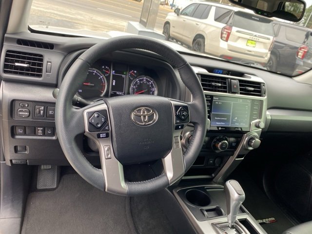 Used 2023 Toyota 4Runner TRD Sport w/ Technology Package image 12